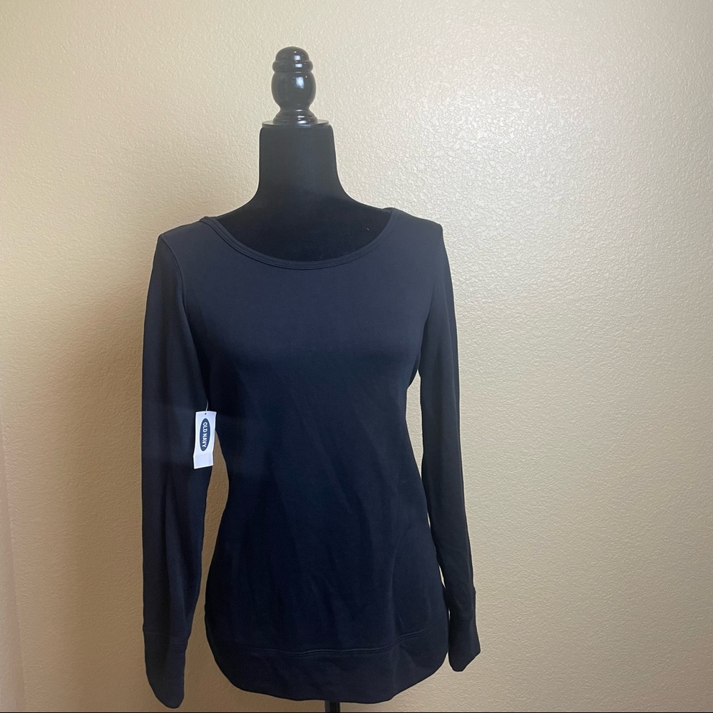 NWT Black long-sleeve activewear shirt